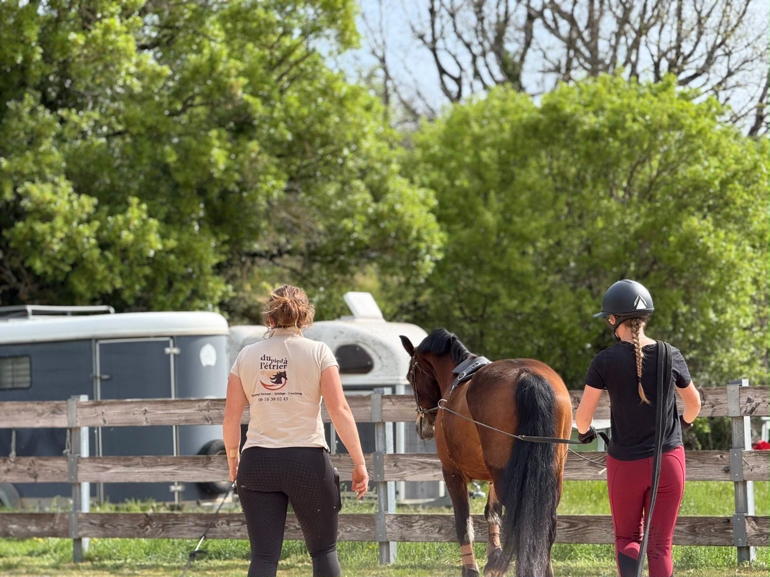 Cours d'équitation en carrière au Quintanel